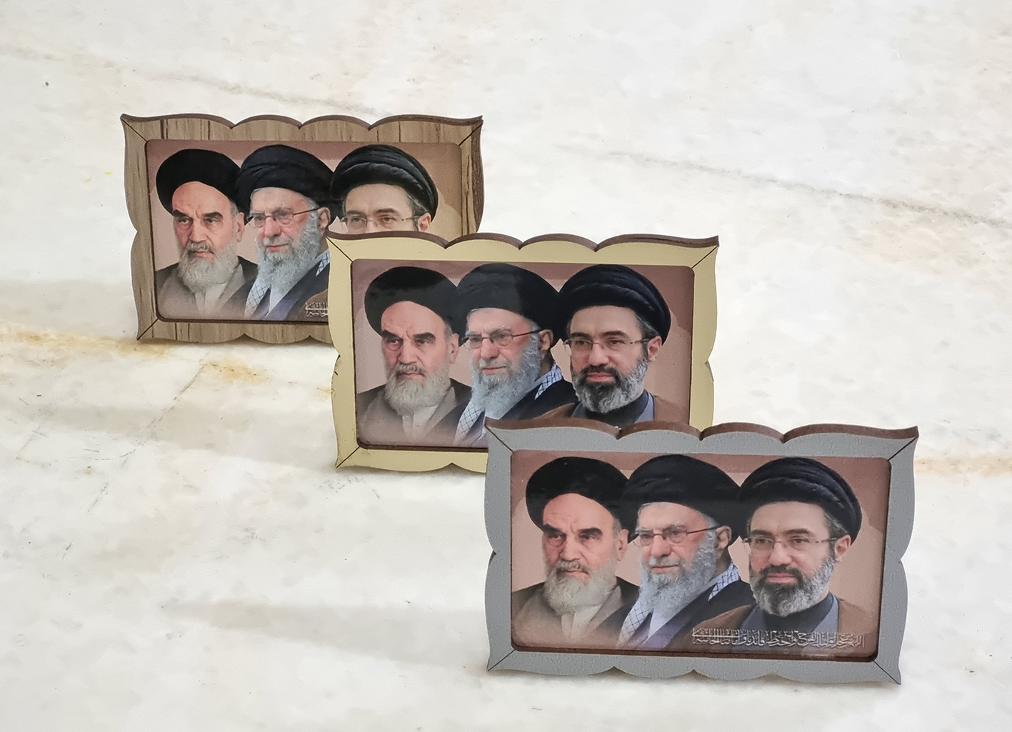 استند رومیزی امامان انقلاب